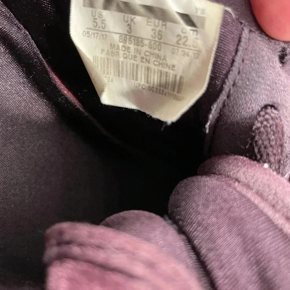 Nike Air Force 1 ‘07 Trainers In Burgandy Velvet Size 5.5 - Picture 12 of 12